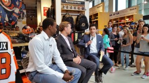 Wayne Simmonds and Claude Giroux. (c) 2014 Michelle Kenneth